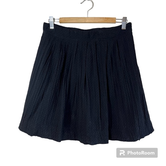 Ann Taylor LOFT Summer Stroll Skirt | Pleated Textured Black Mini Skirt - Picture 2 of 12